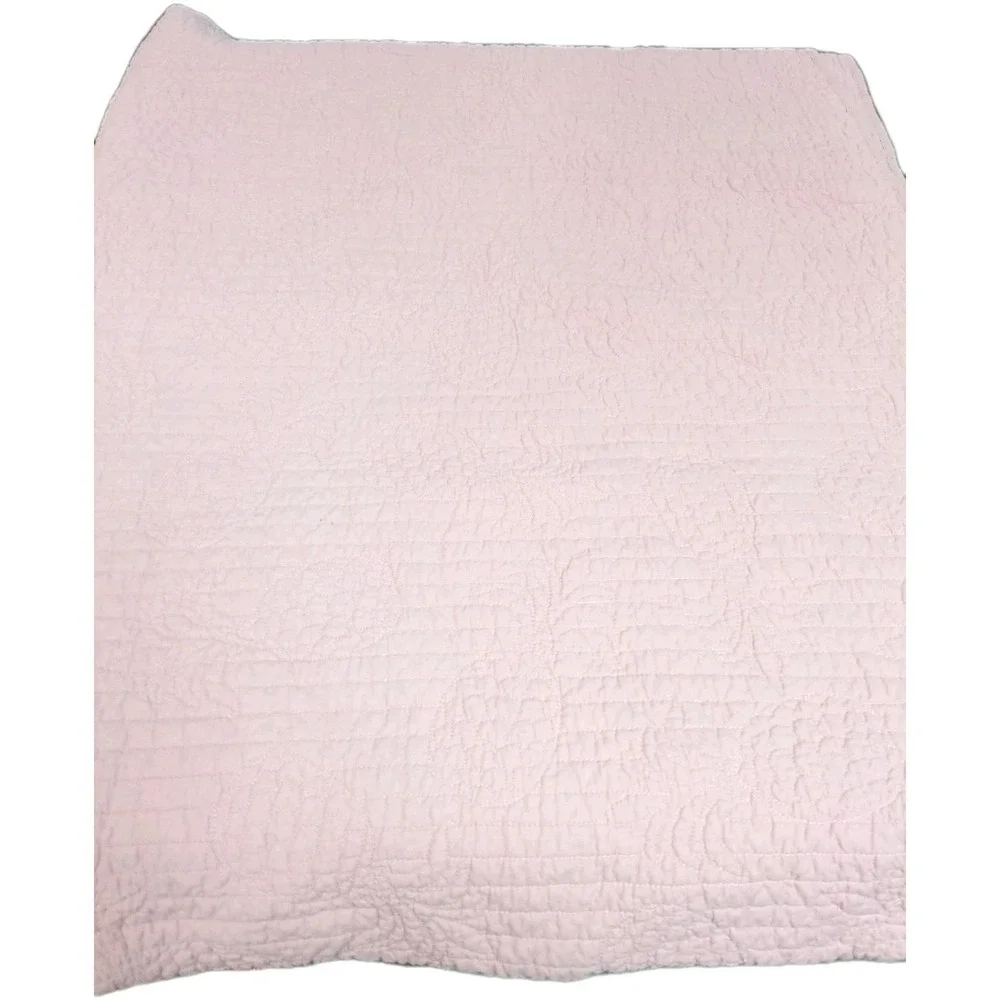 Pink Pineapple Crown And Ivy Twin Size Bedspread And One Pillow Case 100% Cotton